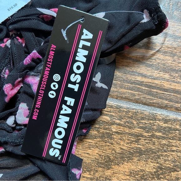 Butterfly Mesh Cami Crop Top - Picture 5 of 5